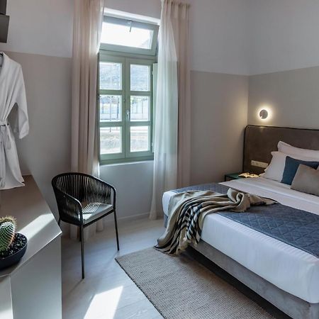 Octavia Rooms Corinth Екстериор снимка