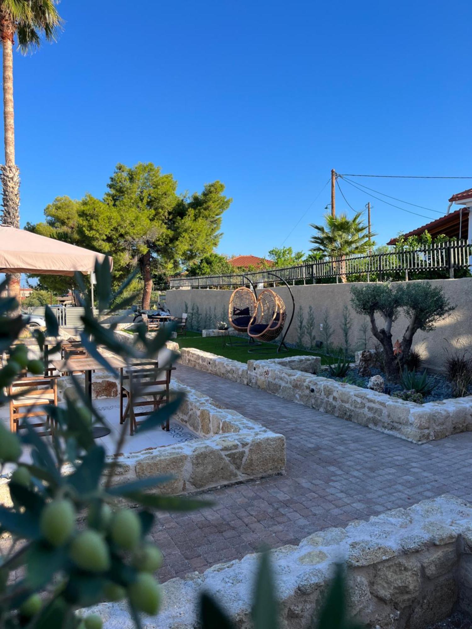 Octavia Rooms Corinth Екстериор снимка